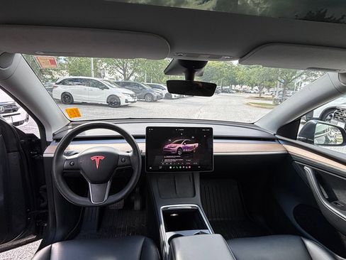 Used 2023 Tesla Model Y Long Range AWD/4WD image 10