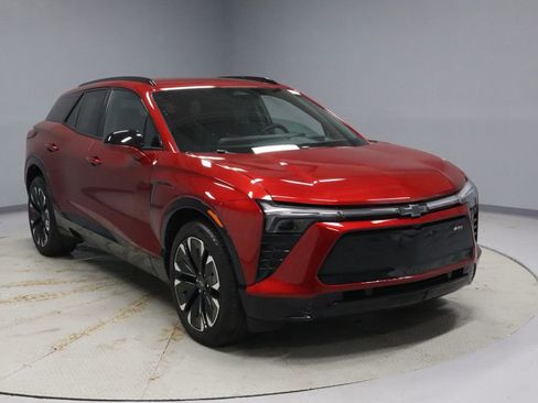 Used 2024 Chevrolet Blazer EV RS image 1