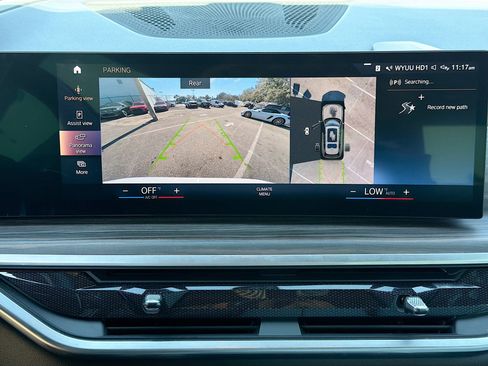 Used 2023 BMW X7 xDrive40i w/ Premium Package image 35