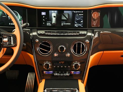 New 2026 Rolls-Royce Cullinan Black Badge image 49