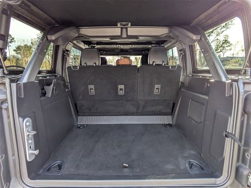 Used 2023 Ford Bronco Outer Banks image 12