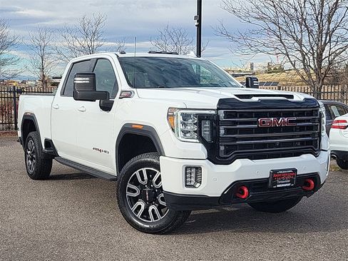 Used 2021 GMC Sierra 2500 AT4 w/ AT4 Premium Plus Package image 2