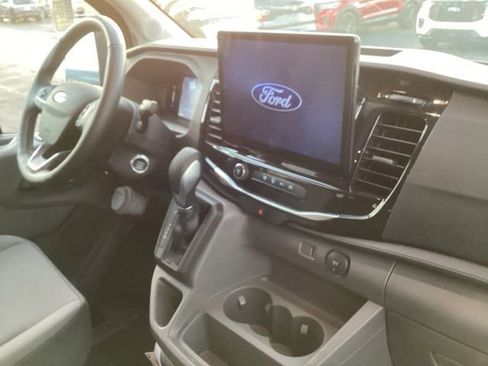Used 2026 Ford Transit 350 XLT RWD image 18