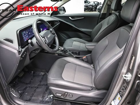 Used 2024 Kia Niro Wind w/ Wind Preserve Package FWD image 14