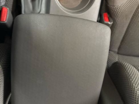 Used 2012 Nissan Frontier SV AWD/4WD image 22