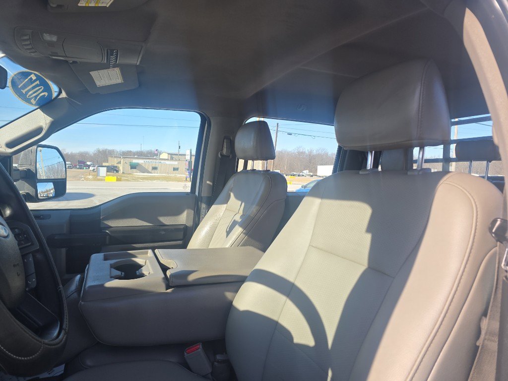 Used 2017 Ford F250 XL w/ Power Equipment Group AWD/4WD image 16