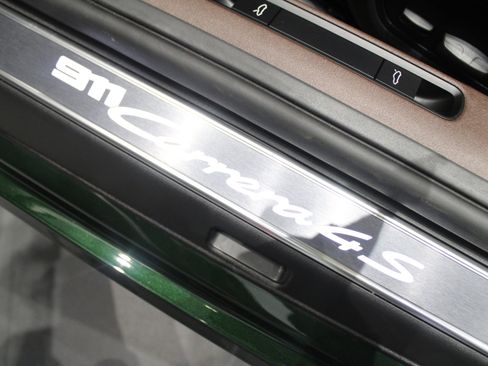 New 2026 Porsche 911 Carrera 4S image 26