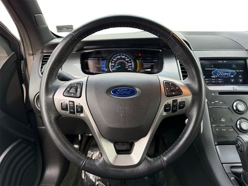 Used 2014 Ford Taurus SEL w/ Equipment Group 201A image 12