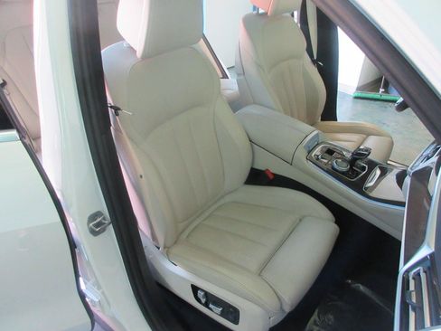 Used 2022 BMW X5 xDrive45e AWD/4WD image 27