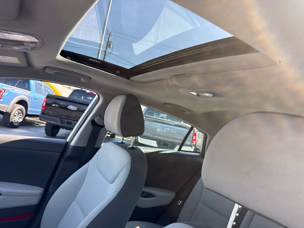 Used 2022 Hyundai Ioniq SEL FWD image 24