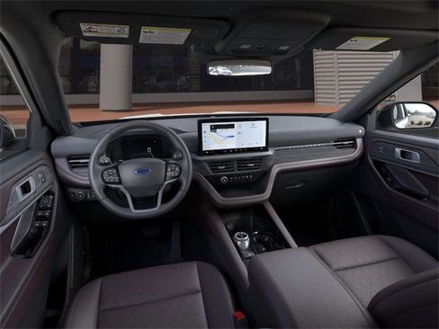 New 2026 Ford Explorer Platinum image 9