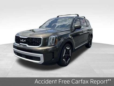 Certified 2024 Kia Telluride EX w/ EX Captain's Chair Package AWD/4WD image 4