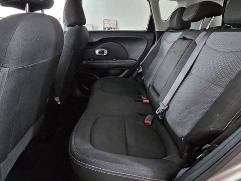 Used 2018 Kia Soul + FWD image 16