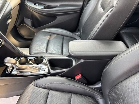 Used 2023 Buick Encore GX Essence w/ Experience Buick Package AWD/4WD image 17