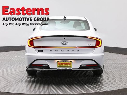 Used 2023 Hyundai Sonata SEL FWD image 5