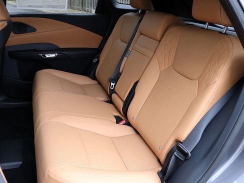 New 2026 Lexus RX 450h AWD image 13