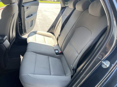 Used 2019 Kia Forte LXS image 29