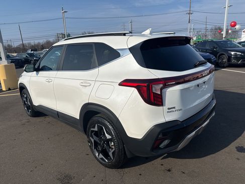 Used 2024 Kia Seltos EX image 7