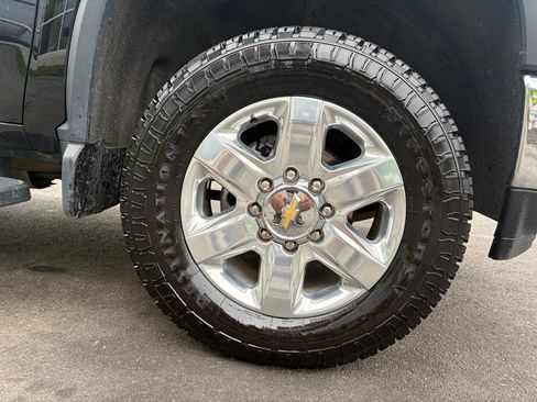 Used 2021 Chevrolet Silverado 2500 LTZ w/ LTZ Convenience Package AWD/4WD image 20