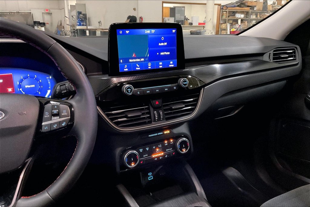 Certified 2022 Ford Escape SEL w/ SEL Stealth AWD Package image 6