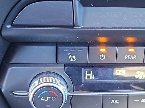 Used 2023 MAZDA CX-9 Touring image 11