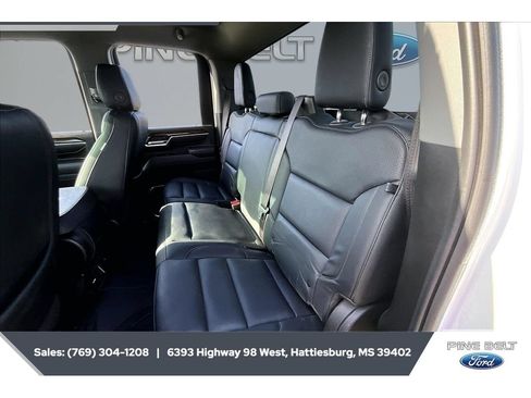 Used 2025 GMC Sierra 2500 SLE w/ SLE Value Package; AWD/4WD image 20
