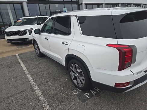 Used 2022 Hyundai Palisade SEL w/ Premium Package AWD/4WD image 3