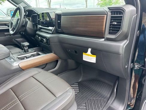 New 2026 Chevrolet Silverado 1500 High Country w/ Technology Package AWD/4WD image 15