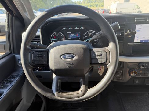 Used 2023 Ford F250 XLT AWD/4WD image 8