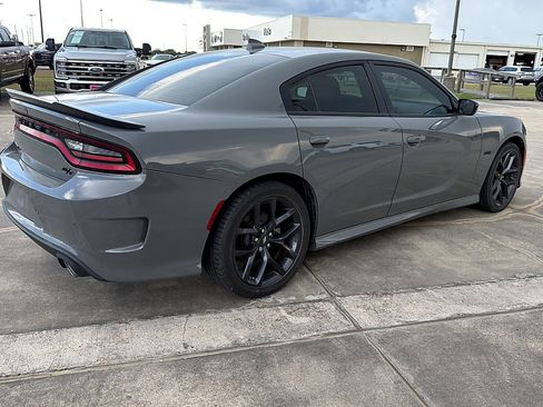 Used 2023 Dodge Charger R/T w/ Plus Group RWD image 5