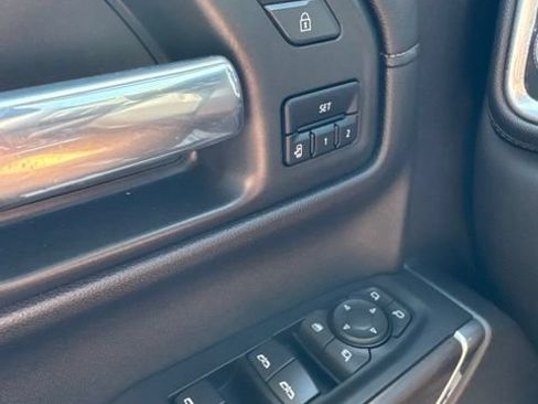 Used 2020 GMC Sierra 1500 SLT w/ SLT Premium Plus Package AWD/4WD image 17