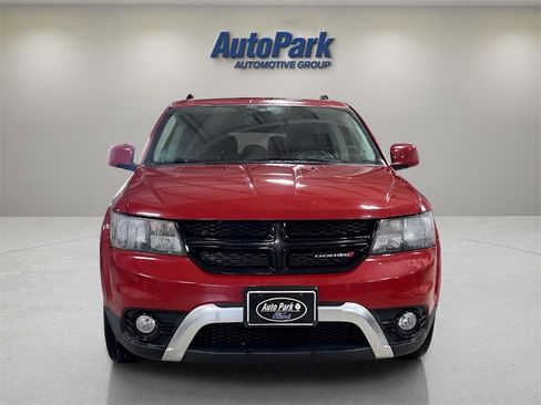 Used 2019 Dodge Journey Crossroad image 2