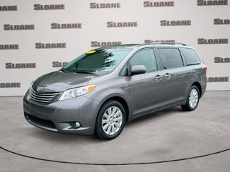 Used 2017 Toyota Sienna XLE Premium AWD/4WD video 1