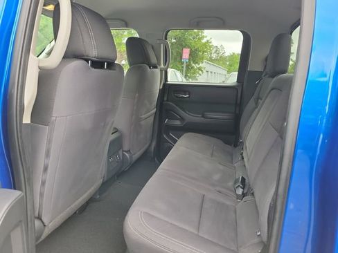 Used 2024 Nissan Frontier SV w/ SV Convenience Package AWD/4WD image 11