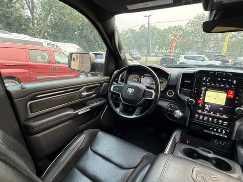 Used 2021 RAM 1500 Laramie AWD/4WD image 12