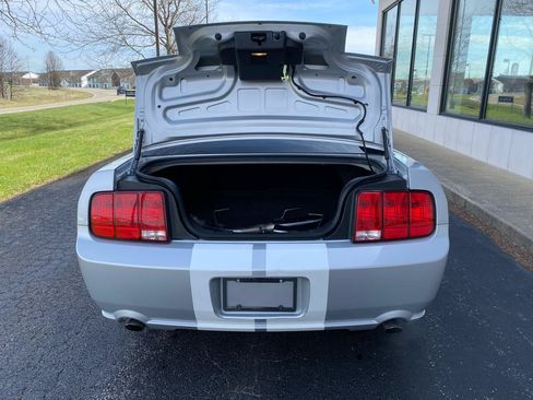 Used 2005 Ford Mustang GT RWD image 30
