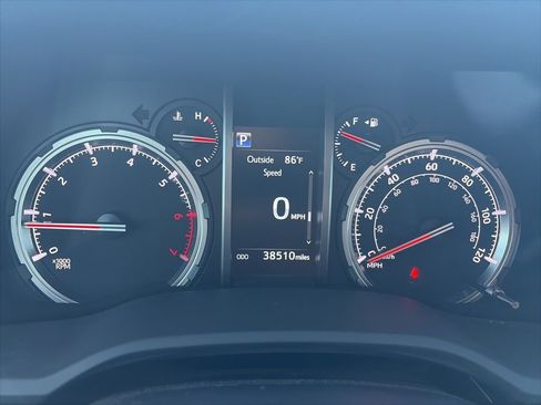 Used 2022 Toyota 4Runner Limited RWD image 27