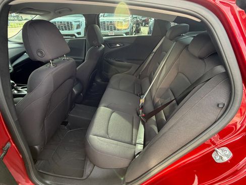 Used 2025 Chevrolet Malibu RS w/ LPO, Floor Liner Package FWD image 21