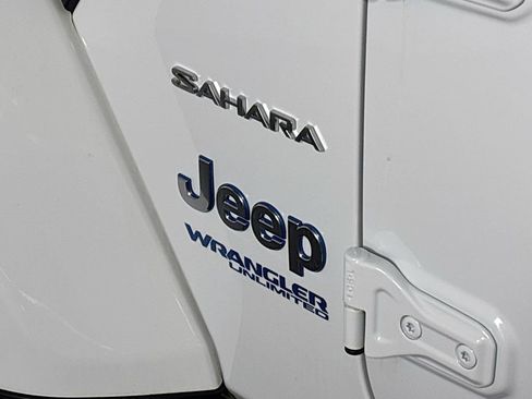 Used 2021 Jeep Wrangler Unlimited Sahara AWD/4WD image 24