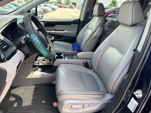 Used 2023 Honda Odyssey Elite image 17