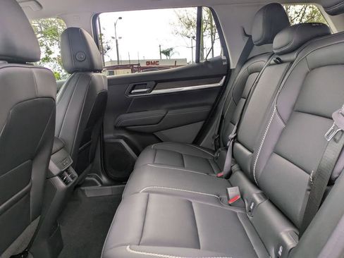 New 2026 GMC Terrain Denali w/ LPO, Black Badging Package AWD/4WD image 18