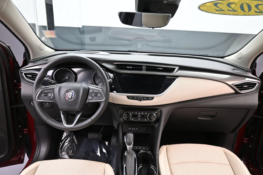 Used 2022 Buick Encore GX Essence w/ Advanced Technology Package FWD image 9