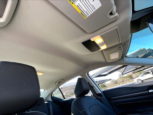 Used 2025 Nissan Altima 2.5 SV image 14