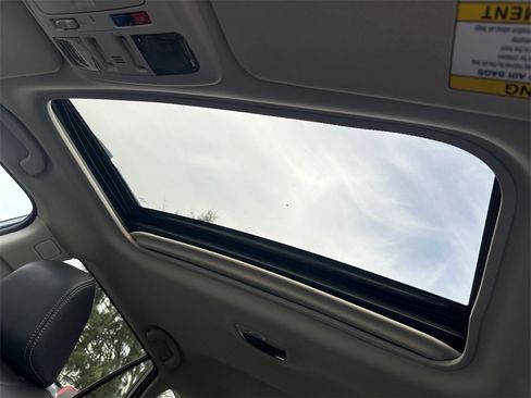 Used 2017 Subaru Outback 2.5i Limited image 25