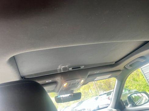 Used 2025 Toyota Highlander XSE image 28