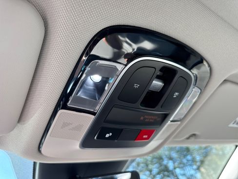 New 2025 Hyundai Tucson Limited image 23