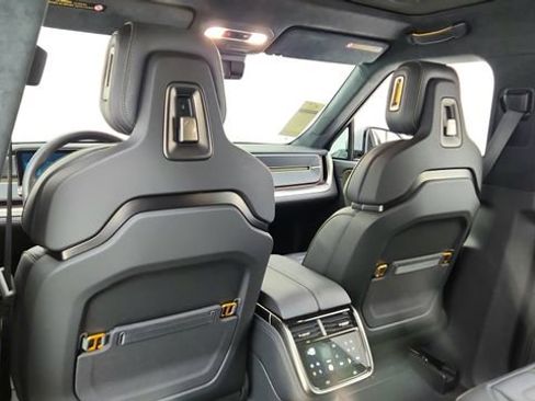 Used 2025 Rivian R1S Adventure image 36