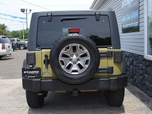 Used 2013 Jeep Wrangler Unlimited Sport w/ Connectivity Group image 4