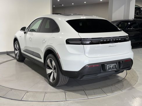 Used 2024 Porsche Macan 4 Electric AWD/4WD image 15