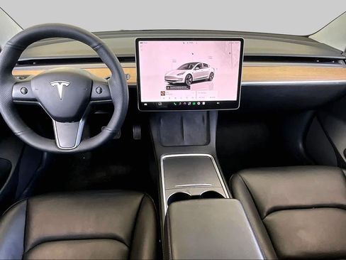 Used 2023 Tesla Model 3 Standard Range RWD image 12